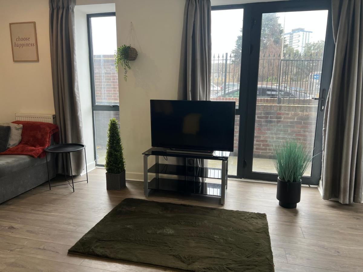 3Bed Flat 3Wc And Great Location Near Excel City Airport O2 And Canning Town Station Villa ลอนดอน ภายนอก รูปภาพ