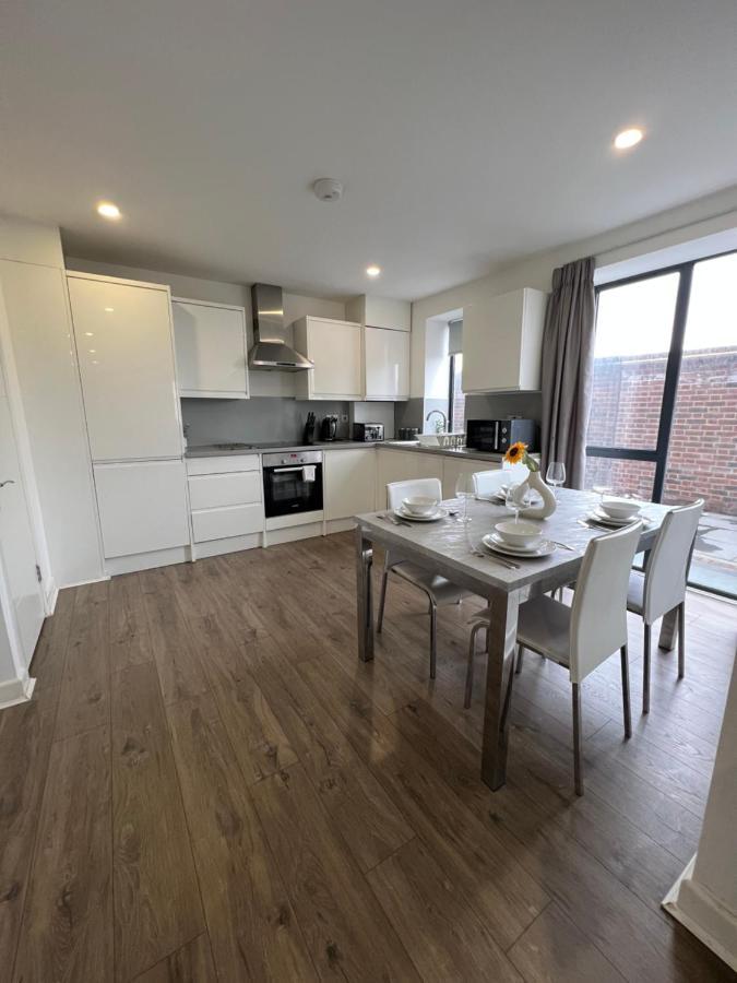 3Bed Flat 3Wc And Great Location Near Excel City Airport O2 And Canning Town Station Villa ลอนดอน ภายนอก รูปภาพ