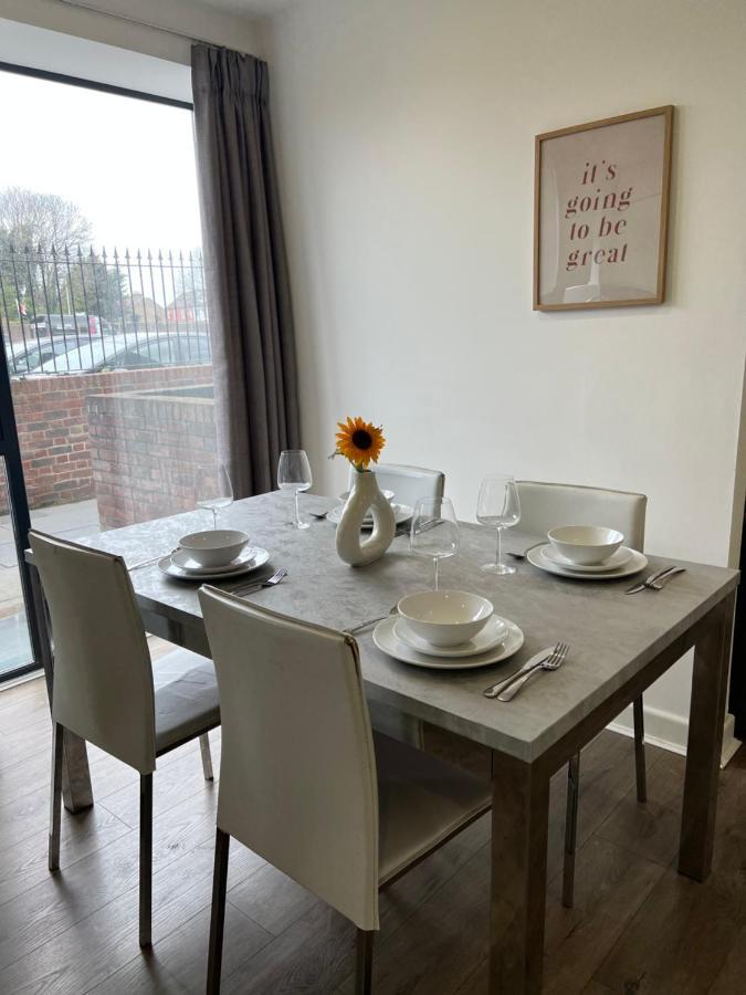 3Bed Flat 3Wc And Great Location Near Excel City Airport O2 And Canning Town Station Villa ลอนดอน ภายนอก รูปภาพ